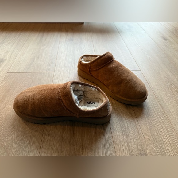 UGG Classic Slipper Cognac Size 10 - Picture 10 of 11